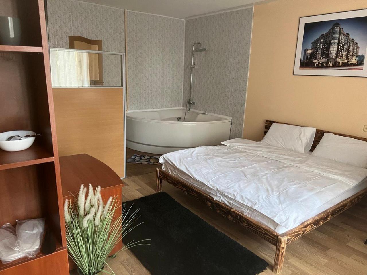 Hostel Krone Gok Zatishok キエフ エクステリア 写真